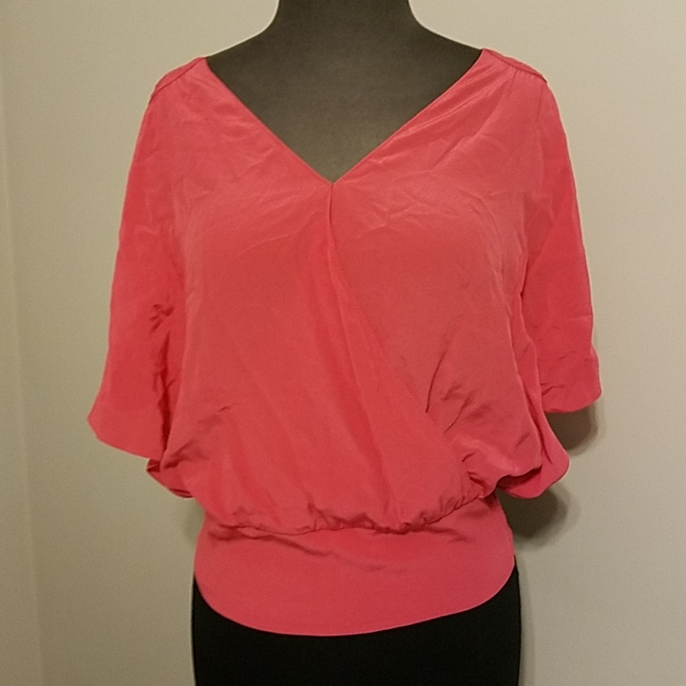White House/Black Market Top